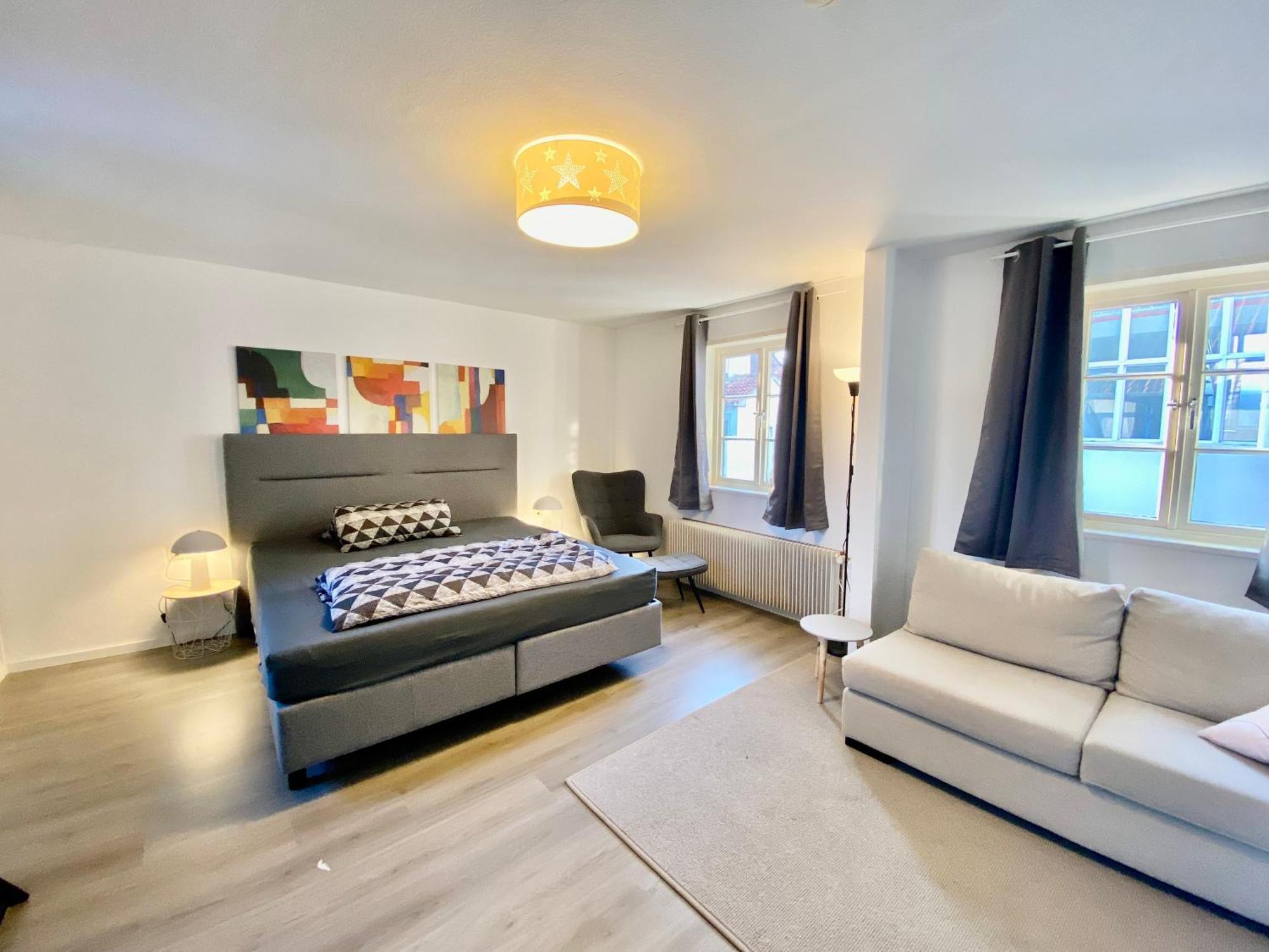 Ferienhaus "Sofia" Anno 1650, Neu - Top Lage - Tempur Beds - Wifi - Parking - Im Herzen Von Detmold-Altstadt, Historische Stadtmauer, Old Lane 代特莫尔德 外观 照片